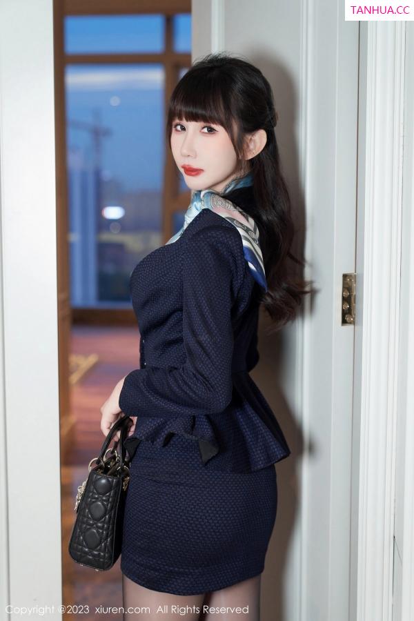 波巧酱  [XiuRen]高清写真图 2023.08.08 No.7198 波巧酱 黑丝美腿第33张图片